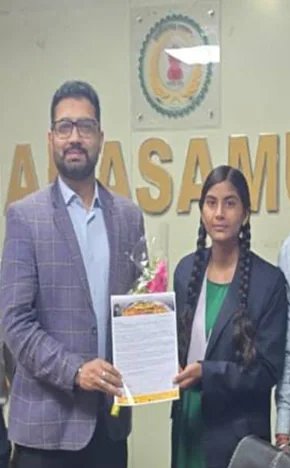 कौन हैं रागिनी साहू? इंटरनेशनल मून मिशन शक्तिसैट के लिए चुनी गईं छत्तीसगढ़ की इकलौती छात्रा, कैसे किया कमाल | Who is Ragini Sahu Selected for International Moon Mission ShaktiSat Chhattisgarh Mahasamund Student Success Story ISRO Satellite Project